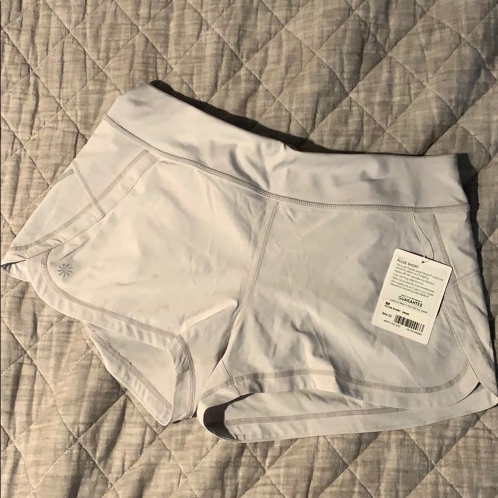 NWT Athleta Pulse Shorts Light Gray